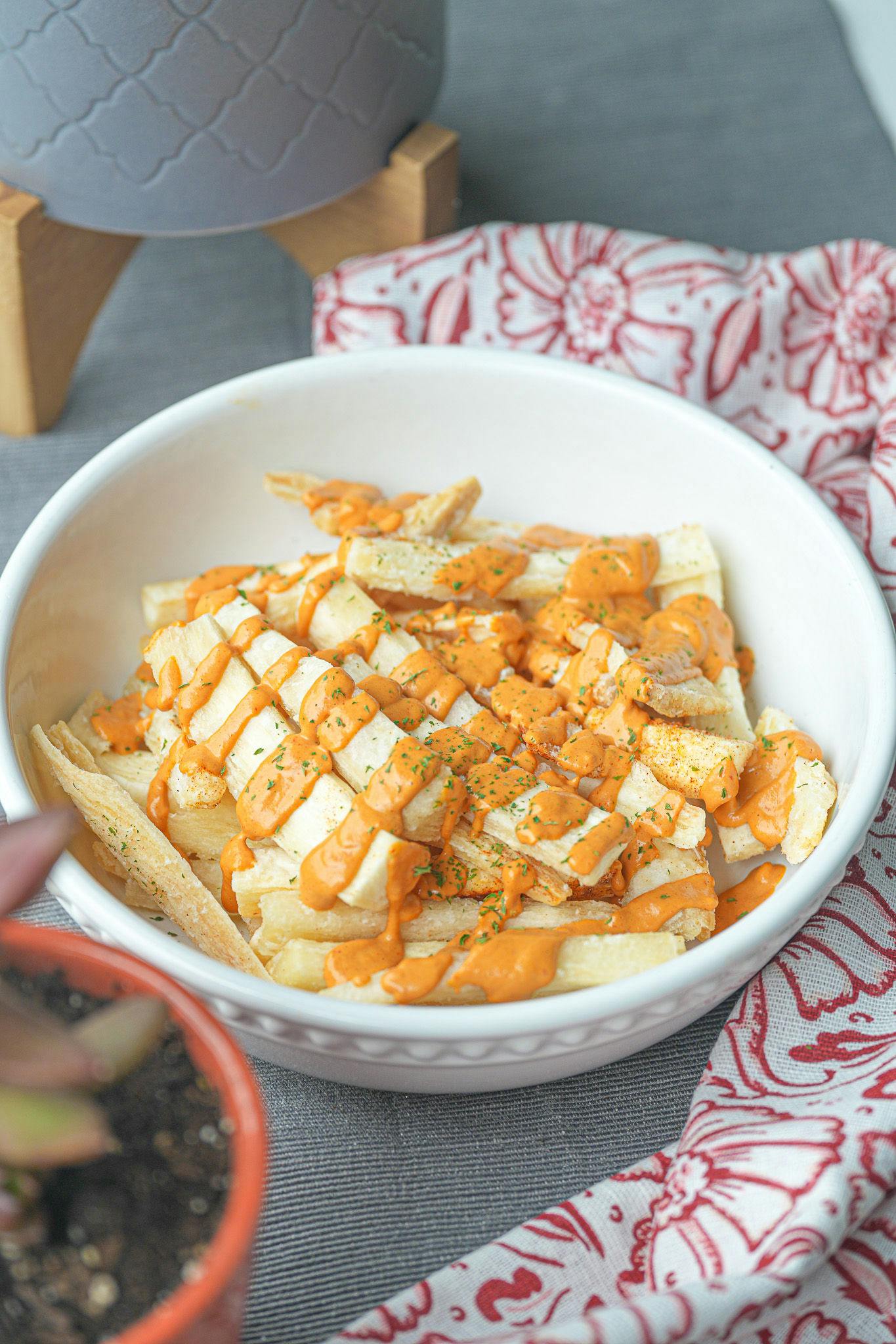 Crunchy Yuca Fries with Chipotle Cashew Sauce